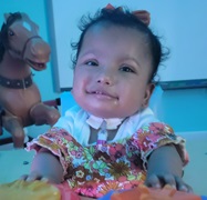 girl plays at Lekotek